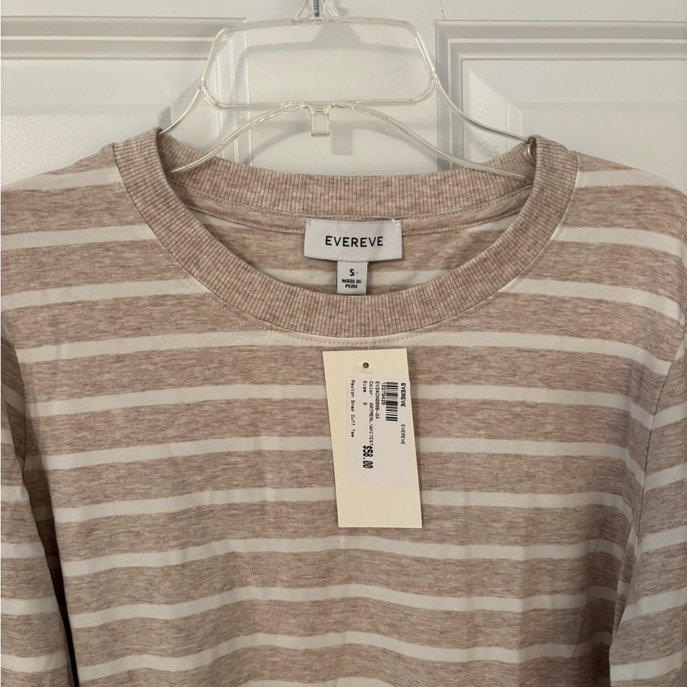 Evereve Peyton Snap Cuff Long Sleeve Tee NWT! - Picture 3 of 5